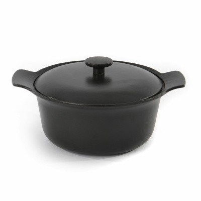 Covered stockpot cast iron black 24cm